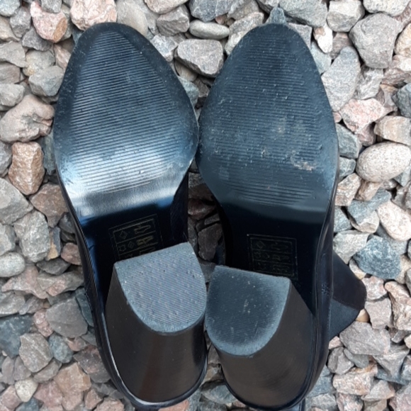 Aldo Black Heeled Boots - Picture 6 of 8